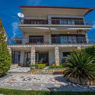 Apartmanok Parkolóhellyel Novi Vinodolski - 22846 (2)