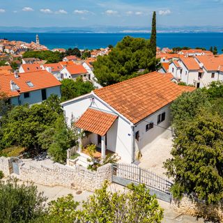 Nyaralóház Parkolóhellyel Sutivan, Brac - 23075 Sutivan (3)