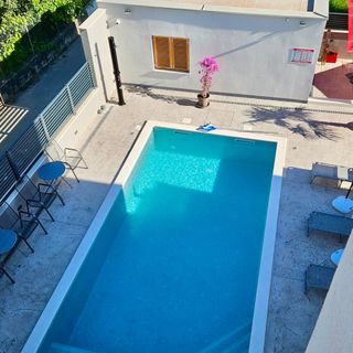 Apartmanok Családok Részére Medencével Kastel Stari, Kastela - 23348 Kaštel Stari (4)