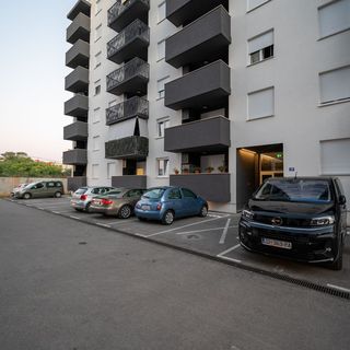 Apartmanok Parkolóhellyel Zadar - 23405 (3)