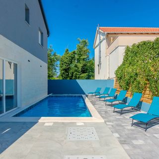 Ház Családok Részére Medencével Vir - Lozice - 23513 (3)