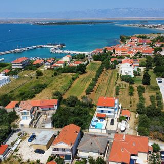 Apartmanok Családok Részére Medencével Privlaka, Zadar - 23555 Privlaka (3)