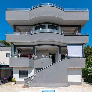 Apartmanok Családok Részére Medencével Pula - 23595 (2)