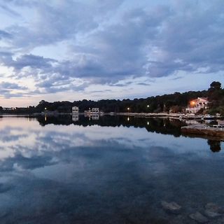 Apartments Grbac Veli Rat-Seaside Veli Rat (2)