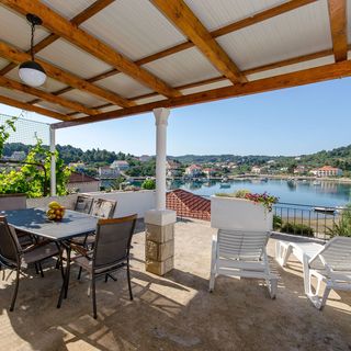 Apartment Sunny Lumbarda (2)