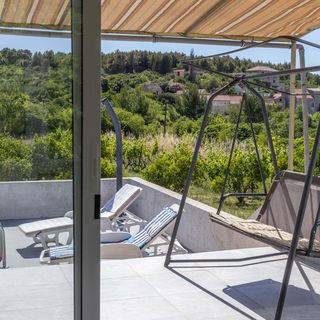 House Baras garden Mirca (5)