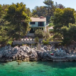 House Momento Blato (5)