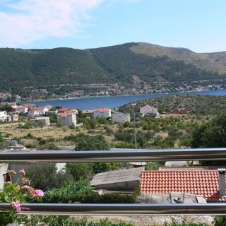 Apartments Josi Grebastica (2)