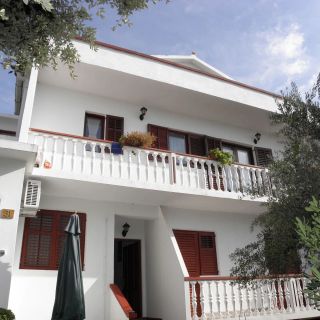 Apartments Pere Povljana (3)