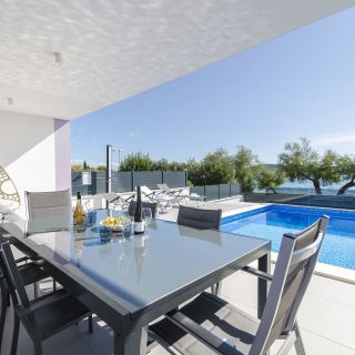 Apartment Adriatic with pool Vodice (4)