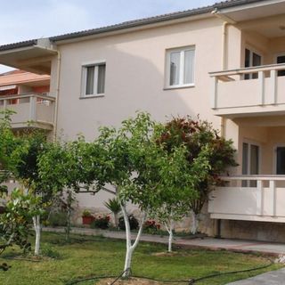 Apartments KarolinaS Novalja (2)