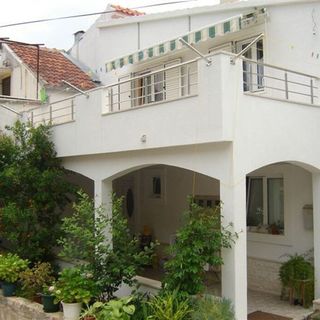 Apartments Zoki Vis (2)