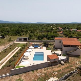 Villa Waterfall Krka Bogatic Prominski (4)