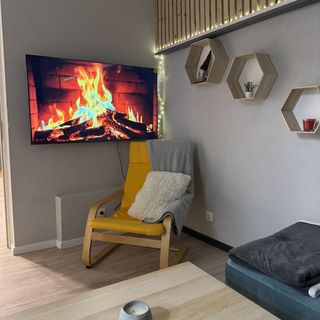 Házikó a város felett Pécs (2)