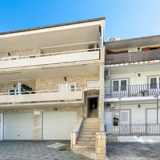 Apartment Vela Podgora (2)