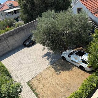 Apartments Slavko with terrace : Kastel Stari (3)