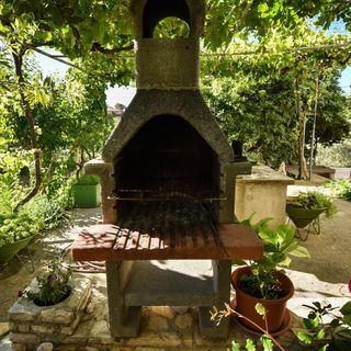 Apartments and Rooms Frane Palit (2)