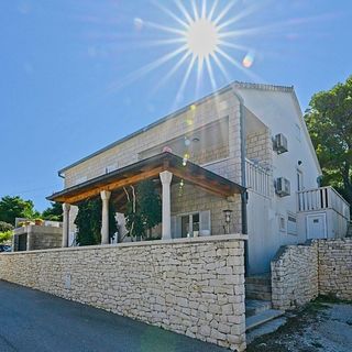 Apartments Nela Postira (3)