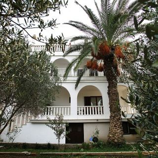 Apartments Antonia Okrug Gornji (2)