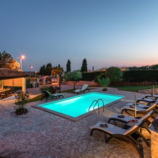 Villa Casa Danijel s bazenom Kastelir (4)