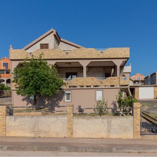 Apartman Gornji Karin - CDI886 (3)