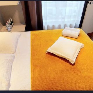 Miodowy apartament z balkonem, garażem, huśtawką, Rzeszów (2)