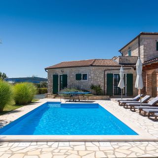 Villa Una u istarskom stilu s bazenom Vizinada (2)