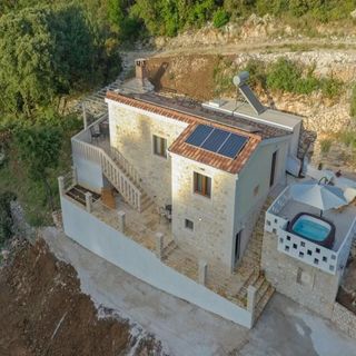 House Irena Pucisca (5)