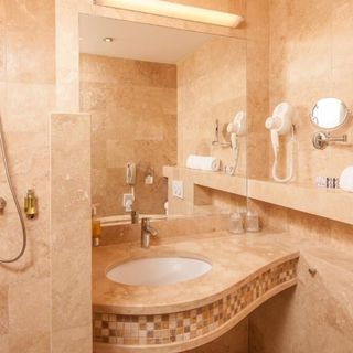 Grand Hotel Coroana Bistriția (5)