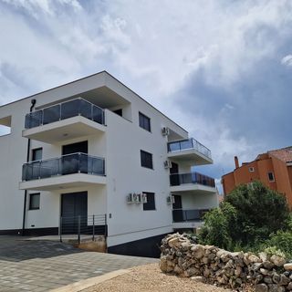 Apartments Matej Novalja (3)