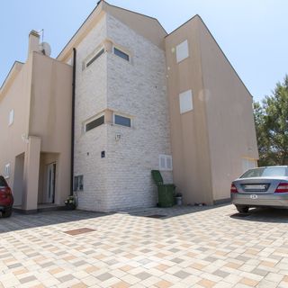 Apartments Pavlović Vodice (5)