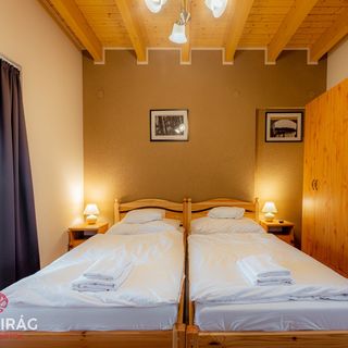 Margaréta II. Panzió Szigetbecse (2)