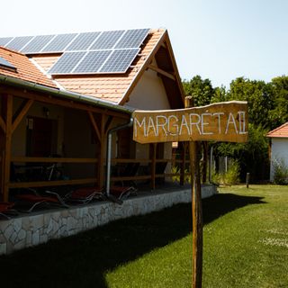 Margaréta II. Panzió Szigetbecse (3)