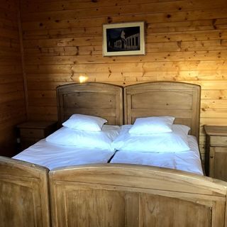 Nefelejcs I. Panzió Szigetbecse (5)