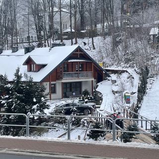 Willa Bombardino (2)