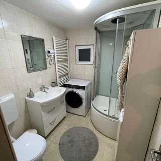 Casa de pe colț Azuga (4)