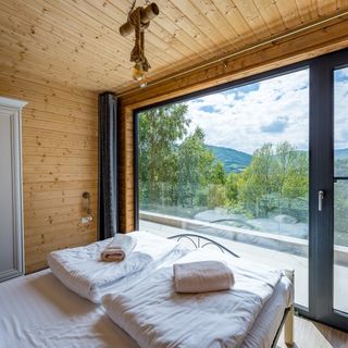 Cabanele Carmel Muntele Rece (3)