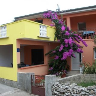 Apartments Midi Petrcane (2)