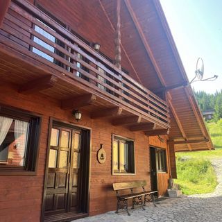 Casa Dragonului Poiana Horea (2)