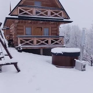 Domki na Wierchu (2)