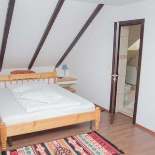 Casa Csiki Râșnov (2)