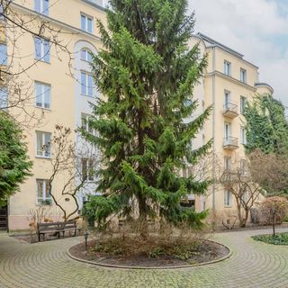 Apartament Pługa 1 | Klimatyczny Apartament | Biurko Warszawa (4)