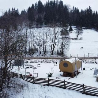 White Spring Glamping Câmpulung Moldovenesc (4)