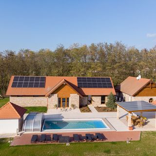 LeNora Vendégház Várgesztes (4)