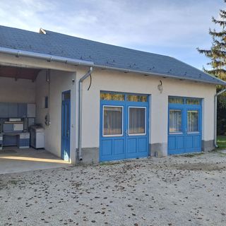 Kaptár Apartman Ács (2)