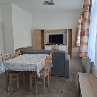 Kaptár Apartman Ács (4)