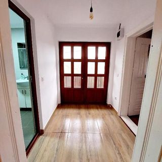 Casuță de sub munte Lopătari (4)