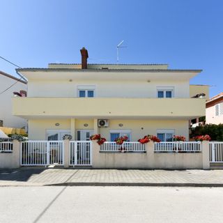 Apartment Kolt Kali (2)