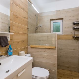 Nevenincs NYARALÓ Balatonfüred (4)