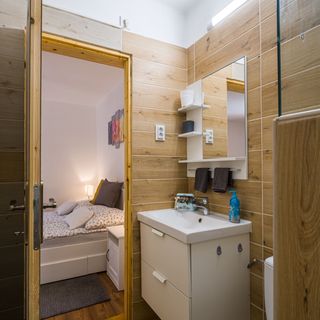 Nevenincs NYARALÓ Balatonfüred (5)